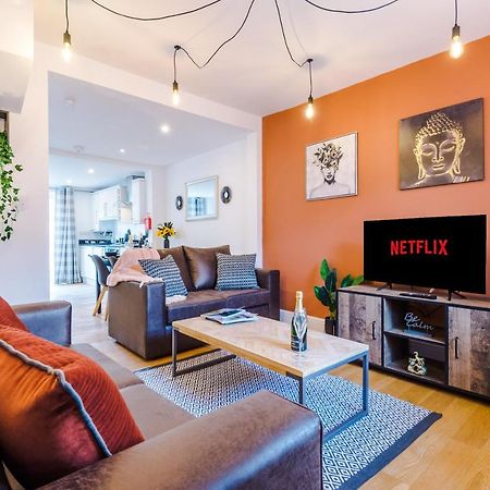 Pristine 2-Bed House In Chester By 53 Degrees Property, Ideal For Families & Small Groups, Great Location - Sleeps 6 Hough Green Ngoại thất bức ảnh