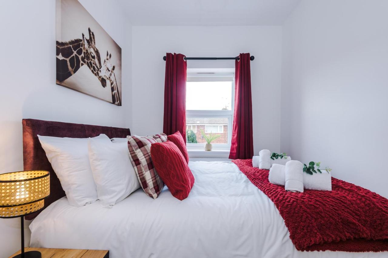 Pristine 2-Bed House In Chester By 53 Degrees Property, Ideal For Families & Small Groups, Great Location - Sleeps 6 Hough Green Ngoại thất bức ảnh