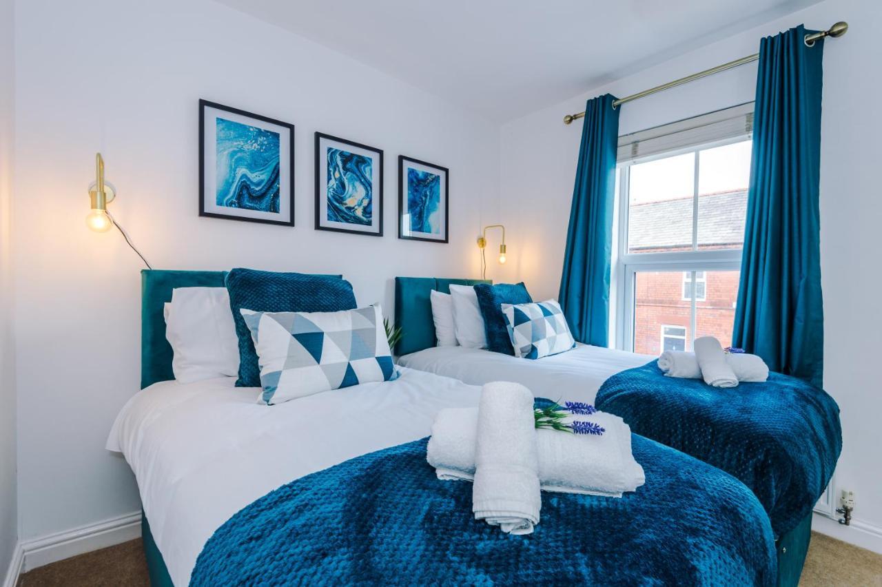 Pristine 2-Bed House In Chester By 53 Degrees Property, Ideal For Families & Small Groups, Great Location - Sleeps 6 Hough Green Ngoại thất bức ảnh